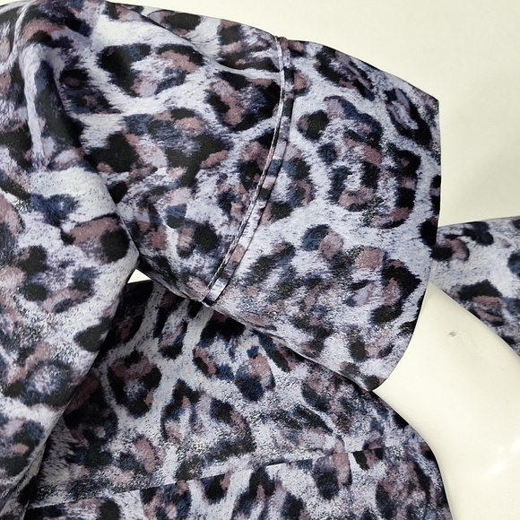 Van Winkle & Co Purple Black Animal Print Mobwife Top & Pants Pajama Set Size M - Picture 6 of 15